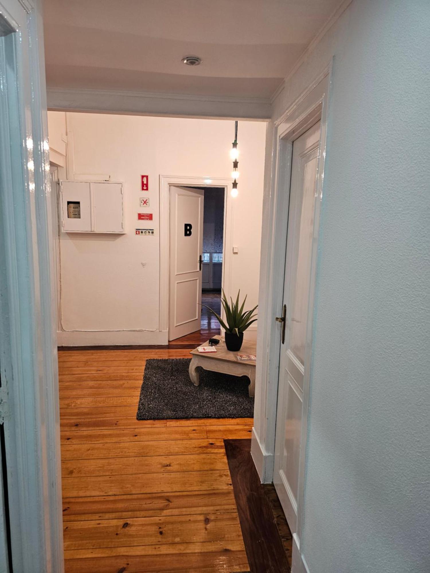 Almirante GuestHouse Lisboa Extérieur photo